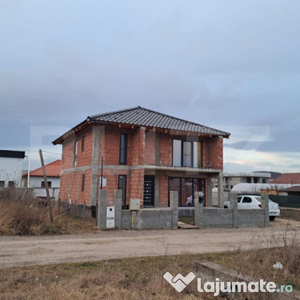 Casă individuală, 152 mp utili, 4 camere, zona Orizont - M