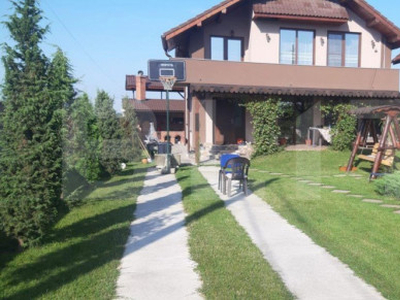 Casa 5 camere, 195mp, Targu-Jiu