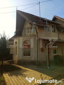 Casa cu 3 camere, 170 mp, Santana de Mures