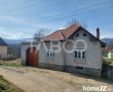 Casa individuala cu teren de 1849 mp in Sacel la doar 15 km