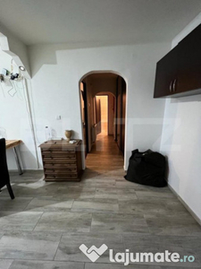 De vanzare apartament 3 camere spatios, Tg Jiu, zona linisti