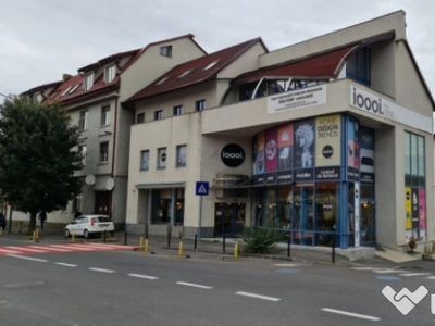 Închiriez showroom, birouri, depozite, garaj in Brasov Ultracentral