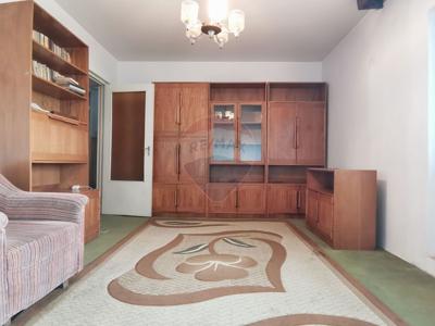 Apartament 3 camere vanzare in bloc de apartamente Brasov, Bartolomeu