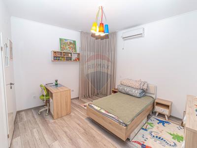 Apartament 4 camere vanzare in bloc de apartamente Bucuresti, Armeneasca