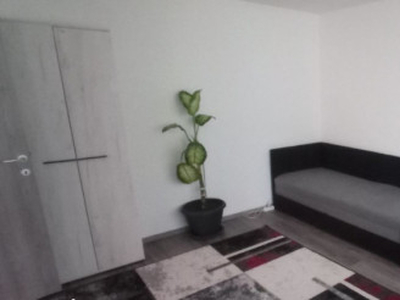 APARTAMENT 2 CAMERE -DECOMANDAT - RENOVAT