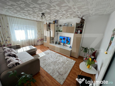 Apartament, 3 camere, 79 mp, zona Mercur