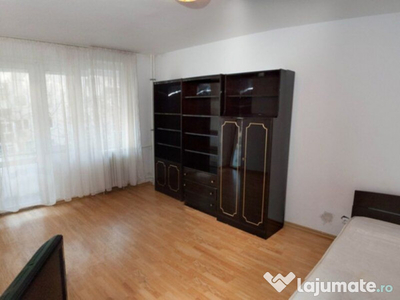 Apartament 3 camere decomandat - Tineretului