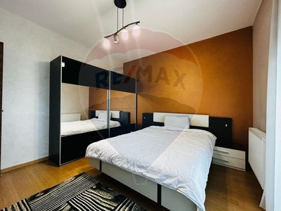 Apartament 3 camere inchiriere in bloc de apartamente Dolj, Craiova, Central