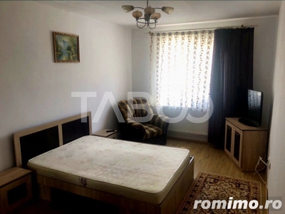 Apartament de inchiriat 3 camere 78 mpu parcare si balcon zona Rahova