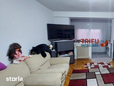 Apartament de vanzare 3 camere priveliste deosebita