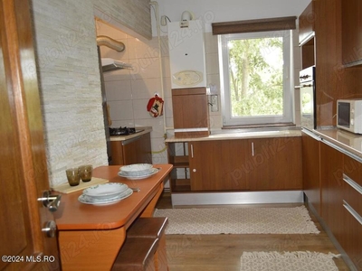 Bascov - Primarie, apartament 2 camere decomandat, 51.9 mp!