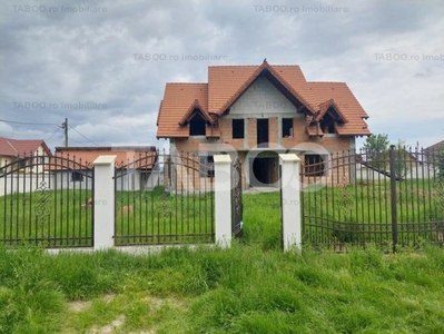 Casa individuala 115 mp utili 1000 mp teren zona linistita Avrig Sibiu