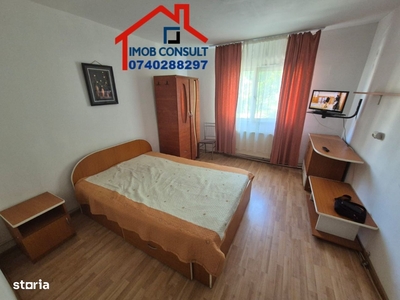 Apartament cu 4 camere, etaj 1, zona Dacia