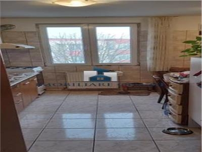 Vanzare Apartament 4 Camere Decomandat GiurgiuluiAleea Calinesti