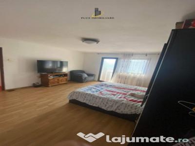 Apartament 2 camere decomandat Arcu boxa loc parcare