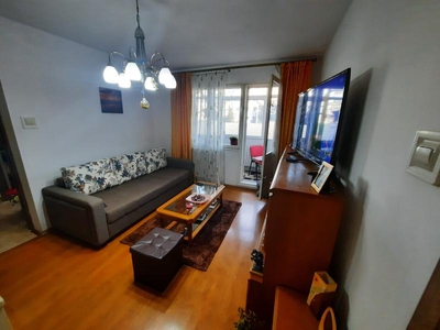 Apartament cu 2 camere, zona Tatarasi