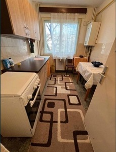 Apartament de 2 camere, zona Tatarasi