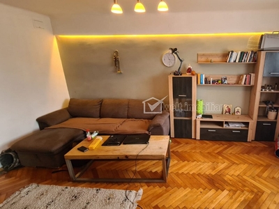 Apartament cu 2 camere, zona Piata 14 Iulie, etaj intermediar !