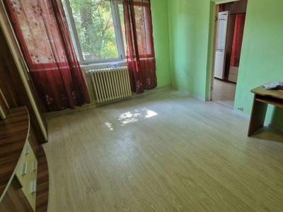 Alexandru cel Bun apartament 42 mp, 2 camere, nedecomandat, de vanzare, Liceul Miron Costin, Cod 155739