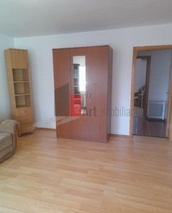 Apartament 2 camere adiacent Decebal