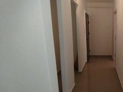 APARTAMENT 2 CAMERE, ETAJ 1, PODU ROS, RENOVAT