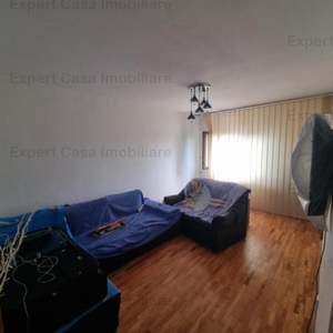 Apartament 3 camere Decomandat. Pacurari. Petru poni -