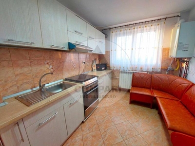 Apartament de vanzare, 3 camere, in Pascani