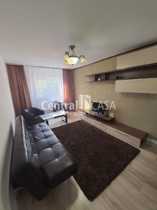 Apartament de vanzare cu 2 camere, Centru-Podul de Fier