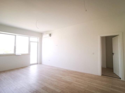 APARTAMENT DECOMANDAT LA BULEVARD. INTABULAT + PARCARE