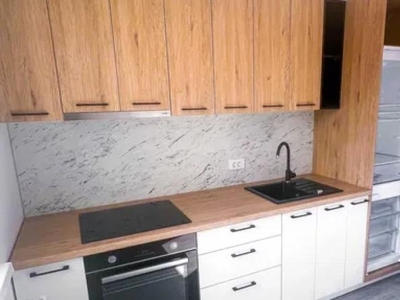 Apartament nou de inchiriat, 1 camera, decomandat, 38 mp, Poitiers, Continental, la 3 km de Palas, Cod 155705