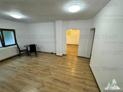 Apartament / Spatiu comercial de vanzare in zona Alba Iulia / Vitan