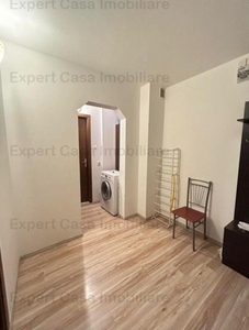 Etaj 1 din 4. Apartament 2 camere Dacia. -