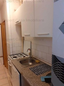 Inchiriez apartament cu o camera -