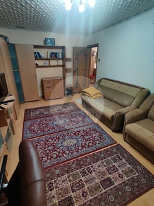 Vand apartament 2 camere Crangasi