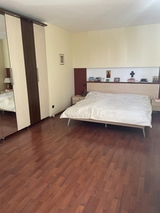 Vand apartament 4 camere in Bucuresti, Calea Plevnei Cotroceni 379900 EUR