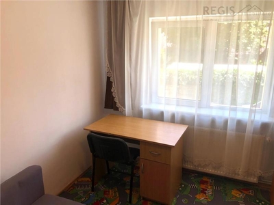 Apartament Proaspat Zugravit de 3 Camere 2 Bai in Bartolomeu