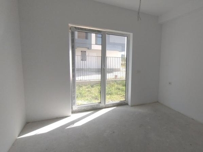 Apartament 2 camere 57 mp utili, zona Torontalului - Acces spatiu verde