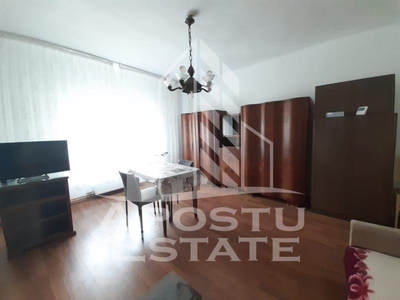 Apartament 2 camere, centrala proprie, spatios, Zona Take Ionescu