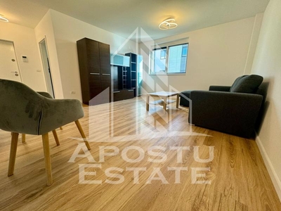 Apartament 2 camere, decomandat, loc de parcare, prima inchiriere