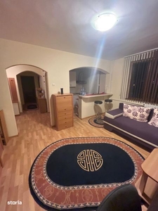 Apartament cu 2 camere la parter, curte proprie și parcare inclusă