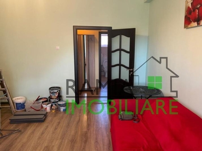 Apartament 2 camere, zona Centrul Civic