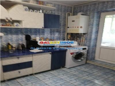 Apartament 3 camere, centrala proprie, 2 bai, Ozana, Metrou