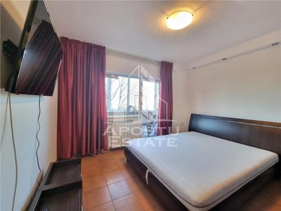 Apartament 3 camere, centrala proprie, aer conditionat, zona Soarelui