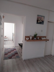 Apartament 3 camere decomandat, etaj intermediar Craiter