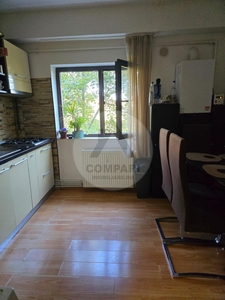 Apartament 3 camere decomandat Saguna Casa de Pensii amenajat centrala proprie GARAJ cu CF