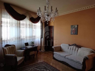 Apartament 3 camere in zona HOREA