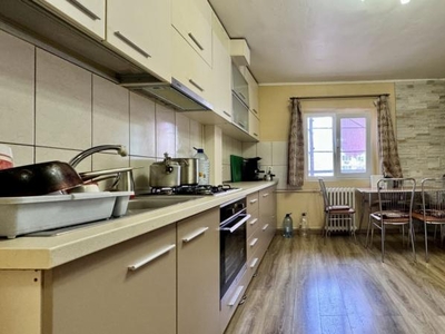 Apartament 3 camere la PARTER INALT, 67mp utili, langa Kaufland, zona GIROCULUI