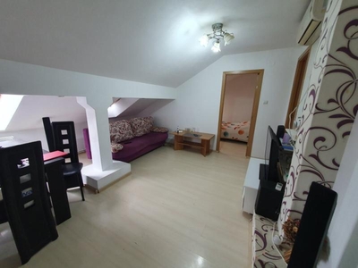 Apartament 3 camere, open space, 63 mp la mansarda | zona Steaua