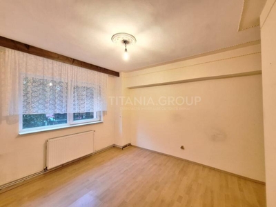 Apartament 3 camere+loc de parcare si boxa -Racadau