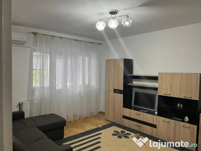 Apartament cu 2 camere decomandat Hala Centrala